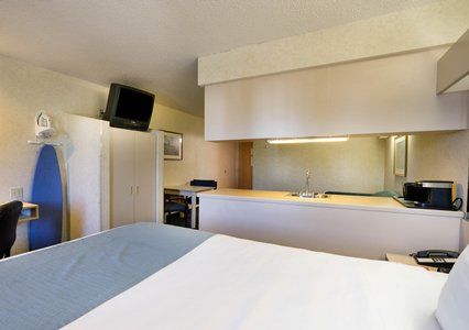 Microtel & By Wyndham Pittsburgh Airport Robinson Township (Allegheny County)