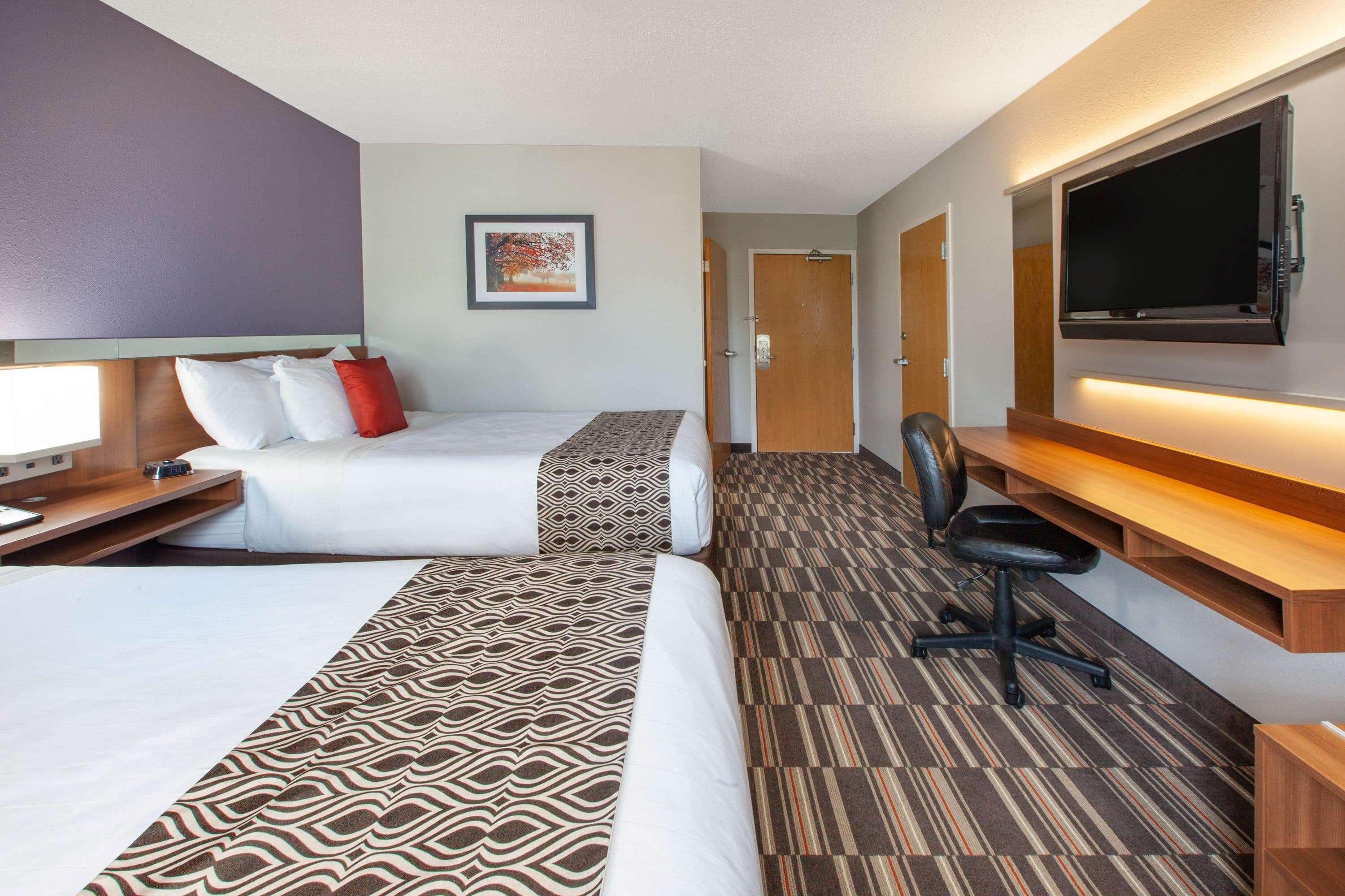 Microtel & By Wyndham Pittsburgh Airport Hotel