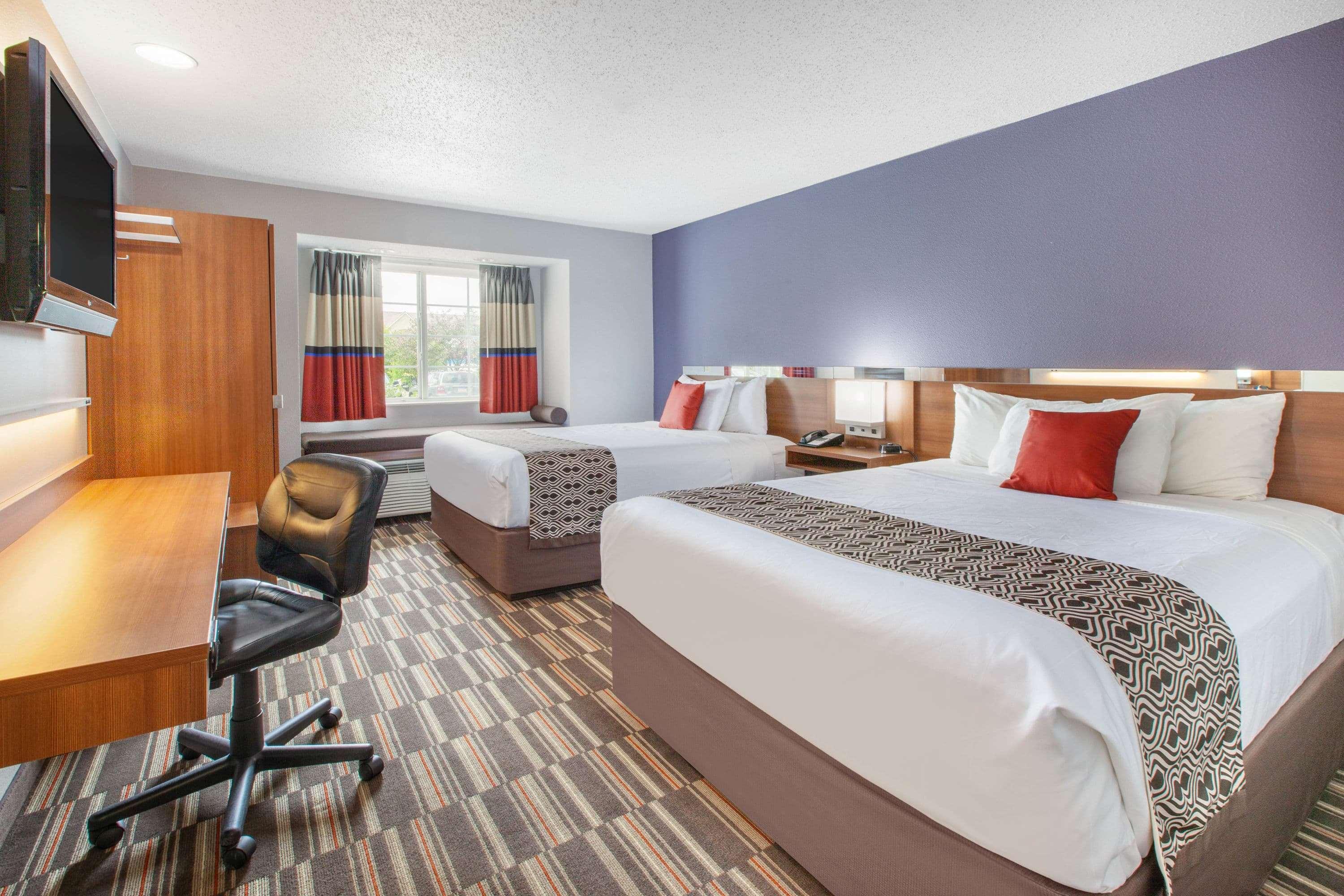 Hotel Microtel & By Wyndham Pittsburgh Airport 2*