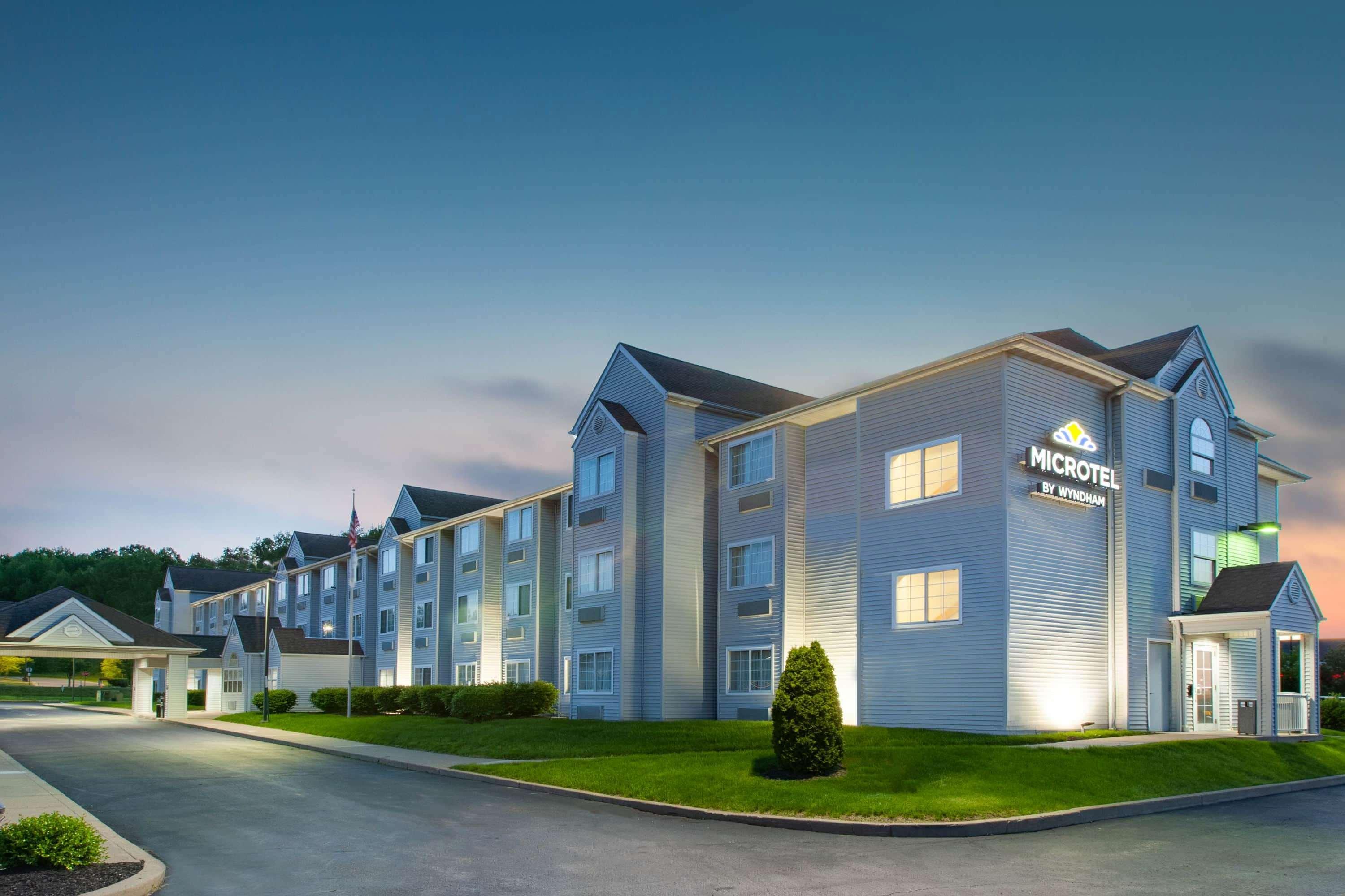 Microtel & By Wyndham Pittsburgh Airport 2*