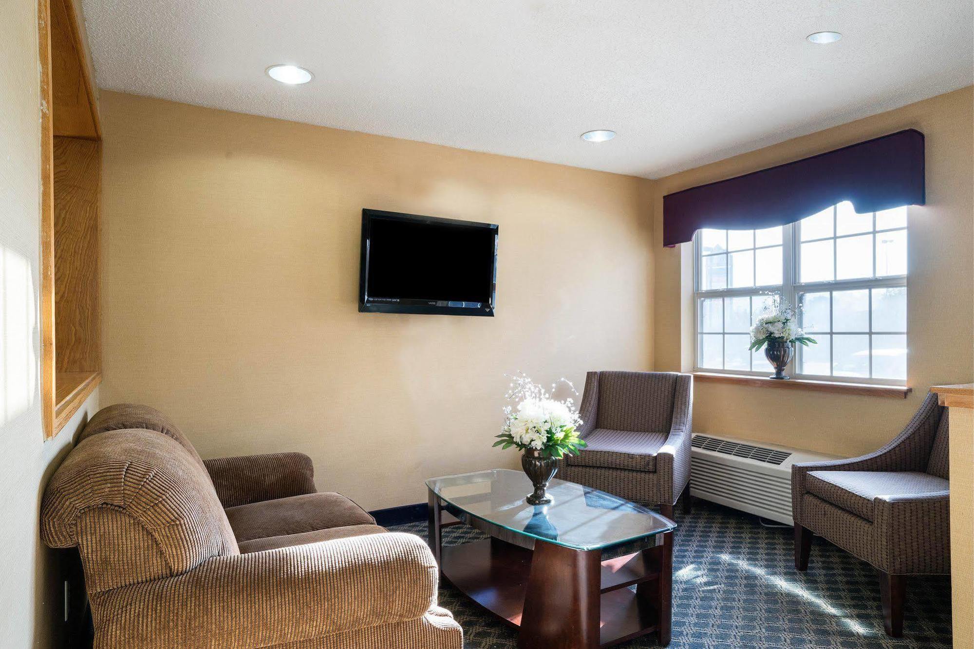 Microtel & By Wyndham Pittsburgh Airport Hotel 2*